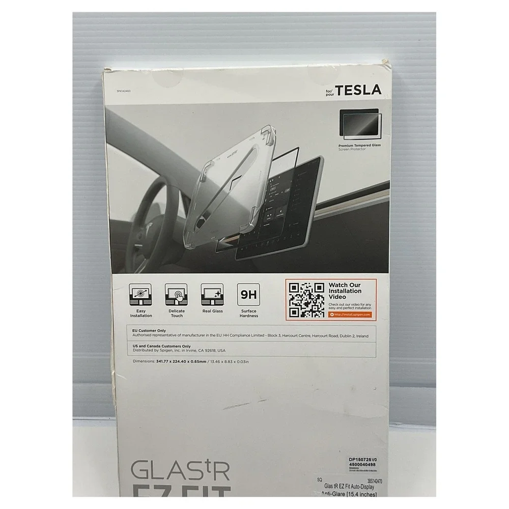 Spigen Glas.tR EZ Fit Tesla 15.4